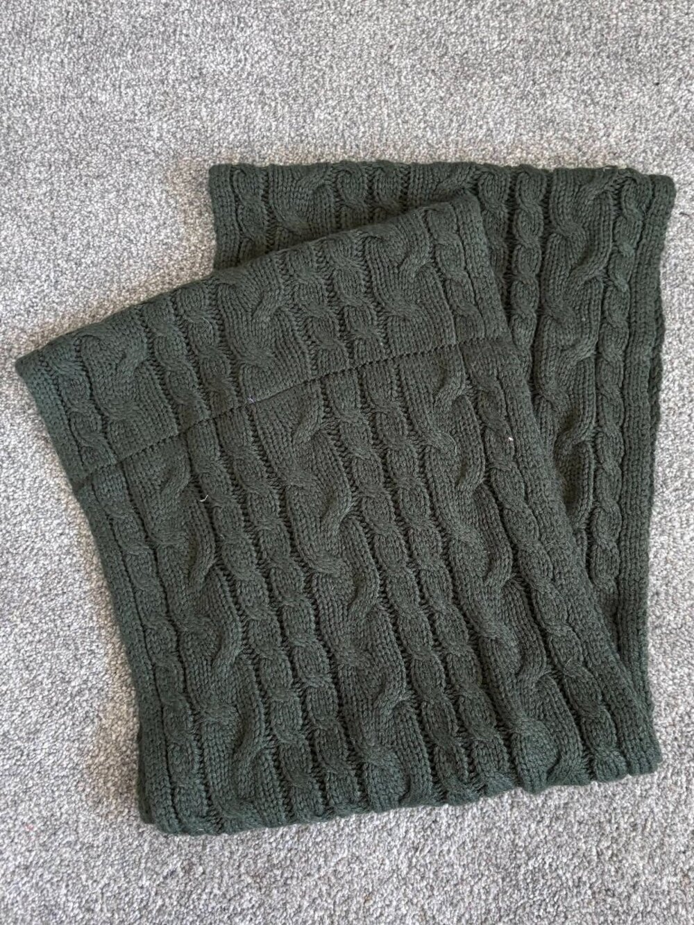 Green Cable-knit Scarf